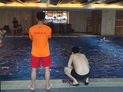 -小鲨鱼游泳培训(会展中心店)