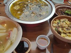 -有红鸡毛店·川菜(建设路店)