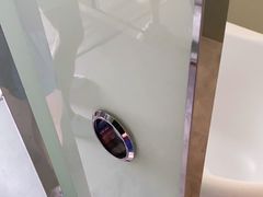 -上海滴水湖皇冠假日酒店