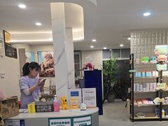 -伟伟宠物医院·CT影像中心·瑞派犬猫综合性门诊(汉口总院)