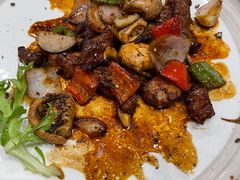 黑椒牛仔粒炒鹅肝-金枝玉叶上海人家食府(三里河店)