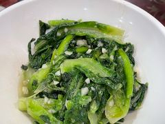 -湖南人家湘菜馆(镇江路店)