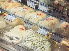 -白玉兰食品甜凤店(合生汇店)
