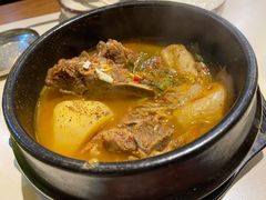脊骨土豆汤-首尔土豆汤(红梅小区店)
