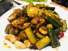 -霄汉牛三鲜湖北砂锅菜(万松园2店)