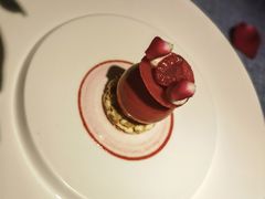 -弦月窗LUNETTE BY AMANDA(复兴路店)