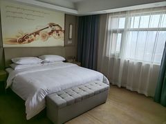 -维也纳国际酒店·西京医院胡家庙地铁站店