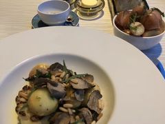 -迪拜帆船酒店海底餐厅