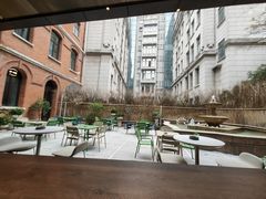 -潮一不贰·法式甜品·生日蛋糕·西式简餐(外滩店)