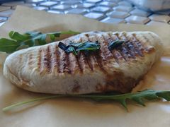 茄汁牛肉芝士馅饼-野草莓自由市场