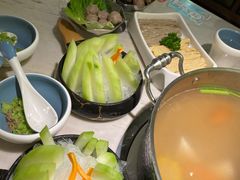 -左庭右院鲜牛肉火锅(浦江欢乐颂店)