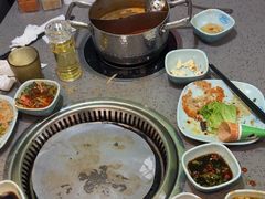 -金滏山·烤肉海鲜火锅自助(襄阳万达店)