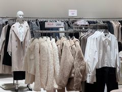 -URBAN REVIVO(西安Momopark店)