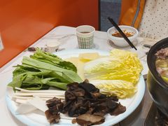 -撒拉人家.酸菜牦牛肉火锅