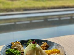 素拼捞起-汝是素•文创素食馆(金月湾店)