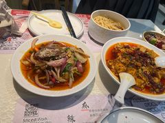 -辣小妮de川菜馆(红旗Mall店)
