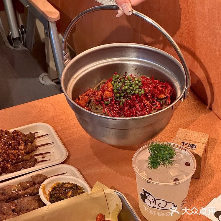 杭州新开的！！有灵魂的下酒bistro……