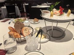 -Wolfgang’s Steakhouse 沃夫冈牛排馆(上海白玉兰广场店)