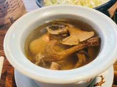 一盅特别的鸡汤-听香·678茶铺(猛追湾店)
