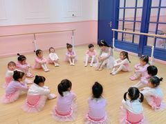 -爱德米乐艺术学院(西宸天街校区)