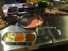 -马路牙子地桌烤肉(工体店)