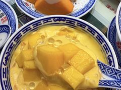 -广信牛奶甜品世家(台东店)