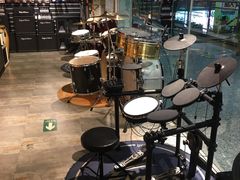 -柏斯音乐艺术中心·钢琴·吉他(世纪金源店)