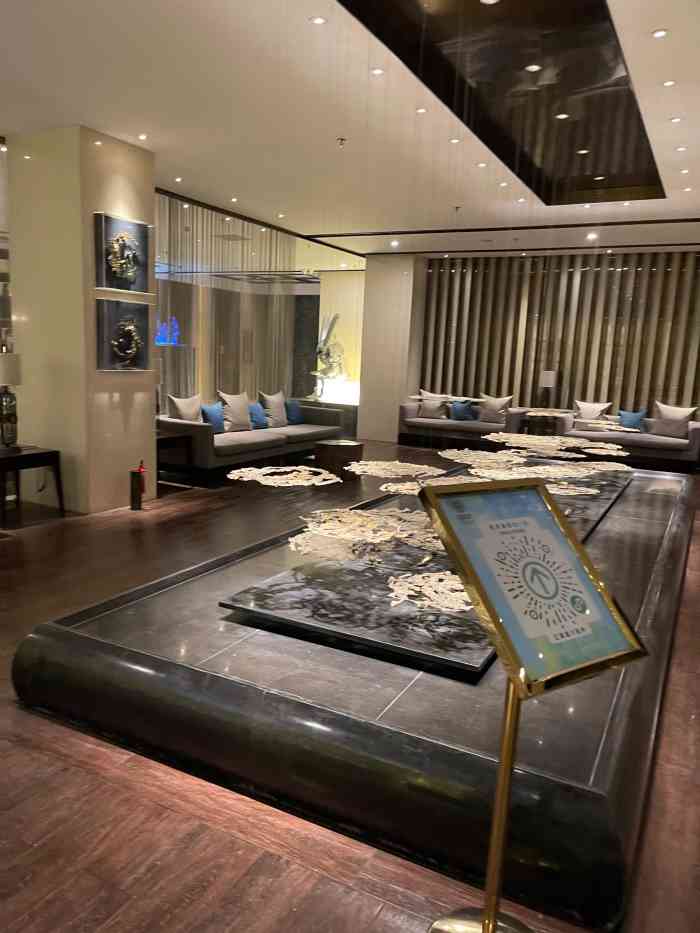 绿波廊永乐汇商务会馆(大马路店)-"昨天有机会和朋友一起去了绿波廊