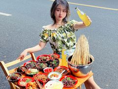 -拐枣巷小串串(财大店)