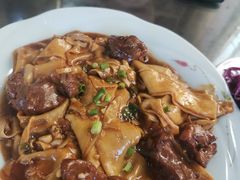 -壹阁胡羊焖饼(特色小吃街店)