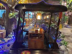 -城墙拐拐火锅(三峡广场黑金冠店)