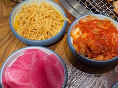 -明洞阿姨·韩式酱蟹烤肉·创意料理(三元桥店)