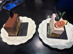 -W COLLECTIVE  DESSERT SHOP