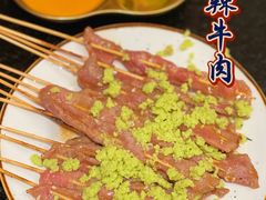 -何妹湿辣牛肉·粤式烧烤砂煲(桂雅路店)