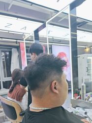 -藤野造型烫发染发