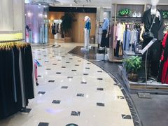 -八佰伴华地百货(宜兴店)