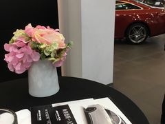 -奔驰上海利星(七宝店)