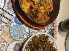 -云海肴·汽锅鸡·云南菜(天山百盛优客店)