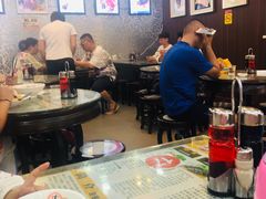 大堂-翅翅赢碗仔翅(拱北口岸店)