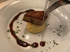 香煎鹅肝-茹丝葵经典牛排馆(上海外滩店)