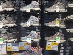 -迪卡侬(西三旗店)