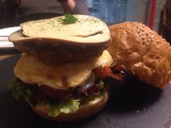 -HIGH FIVE哈福手工汉堡(桂林路店)