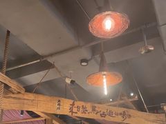 -老牌坊云南鱼豆花火锅(爱建店)