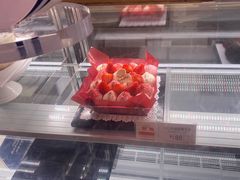 -巴黎贝甜(大宁国际商业广场店)