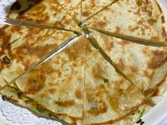 葱花饼-华盛园卷子王农家菜水库鱼