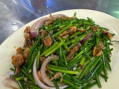 -盛得农家美食·无花果浸鸡·古法烧鸡·竹筒饭(白水寨森林海店)