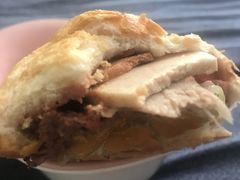 -Bánh Mì Huynh Hoa
