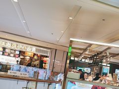 -洪氏嗨捞·广东猪肚鸡·椰子鸡火锅(西咸万象城店)