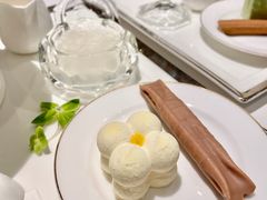 -燕庭·纯燕窝·甜品下午茶(南京西路店)