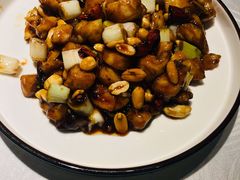 宫爆鸡丁-雲蜀龙阁·金牌水煮鱼(方庄店)